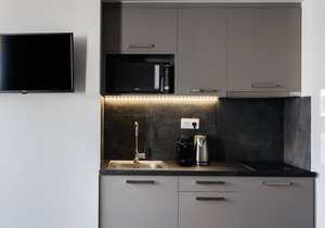 Charming 1BR Apartment at WYZ Athens in Athens
