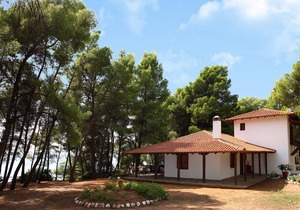 Squirrel Beach Front Villa, Metamorfosi in Metamorfosi