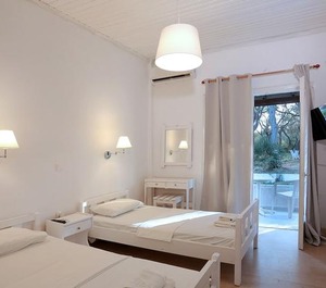 Alykes Resort 