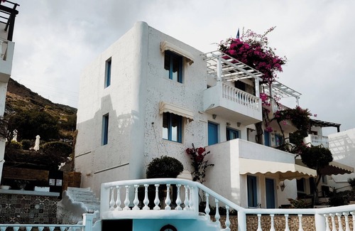 Piskopiano Apartment | Charming Studio in Heraklion Prefecture with Private Entrance and Scenic Views
