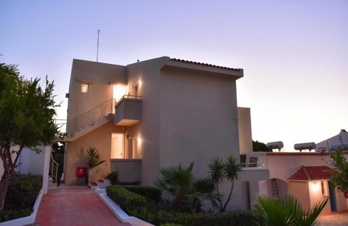 Anissaras Apartment | Golden Dream Apartments