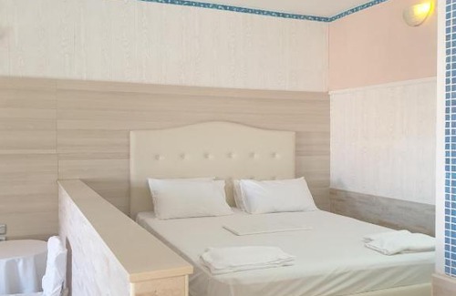 Piskopiano Apartment | Private Room Sea view Adults Only