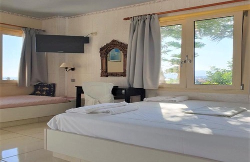 Piskopiano Apartment | Private Room Sea view Adults Only