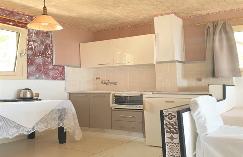 Piskopiano House | Private Standard Apartment Full View