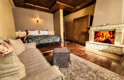 Synikia Mesi Trikalon House | Αρχοντικό Τρικάλων