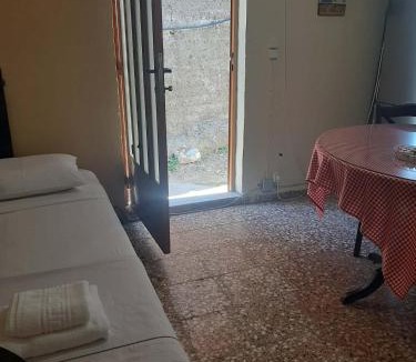 East Mani House | Βαχος rooms 6