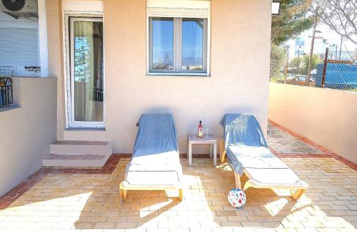 Heraklion Villa | Διώροφη βίλα με θέα στη θάλασσα και στο βουνό