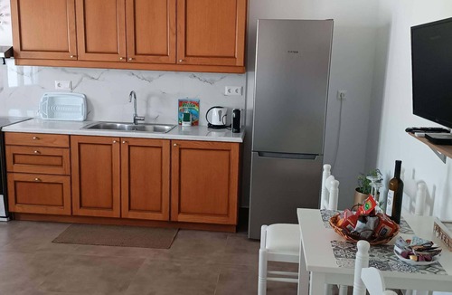 Paros House | Εξοπλισμένη κουζίνα,γρήγορο ίντερνετ,δωρεάν Δορυφορικά κανάλια και Netflix.