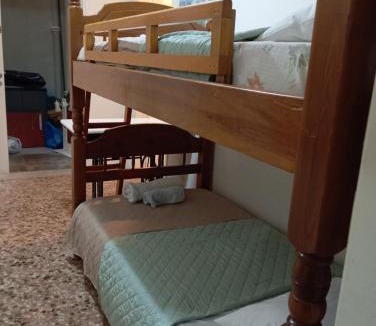 Athens Hostel | Κουκέτα ξύλινη μόλις 3 λεπτά απο το metro
