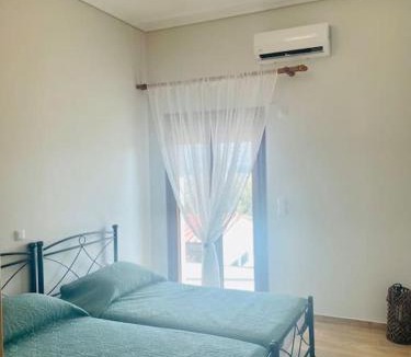 Pythagorio Apartment | Μονοκατοικία με θέα στη Χώρα Πυθαγορείου Σάμου