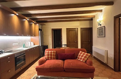 Arachova Apartment | Ξενώνας «Νοσταλγία», Αράχωβα