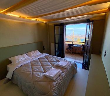Neraida Hotel | Σκίουρος
