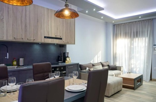 Nea Moudania Apartment | 1 Bed Apartment - Sleeps 4 - Parking, Wifi