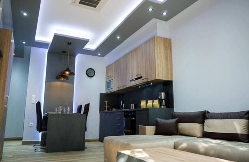 Nea Moudania Apartment | 1 Bed Apartment - Sleeps 4 - Parking, Wifi