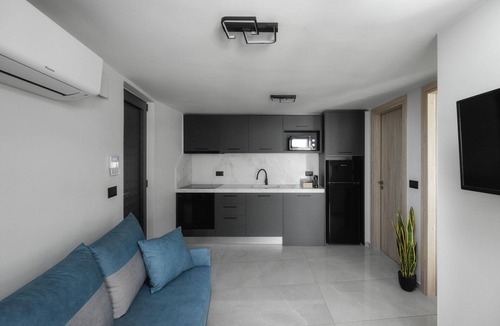 Ammoudara Villa | 1 Bedroom Luxury Suite