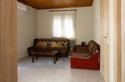 Katerini House | 1 Village House