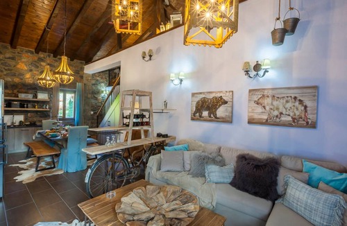 Aghios Athanasios House | 123 m² House ∙ 3 bedrooms ∙ 8 guests