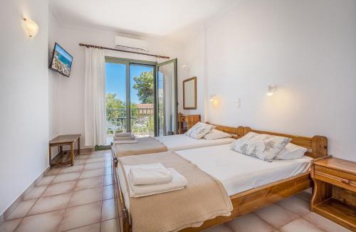 Agia Marina Apartment | 123 Soleil Studios