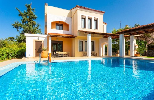Kefalas Villa | 130 m² Villa ∙ 4 bedrooms ∙ 7 guests