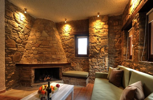 Nestorio Hotel | 1450 Boutique Chalet