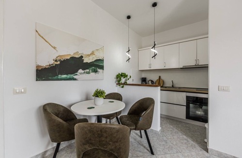 Golem Apartment | 1BR Apartment with Tree Views | Golem by PikHost