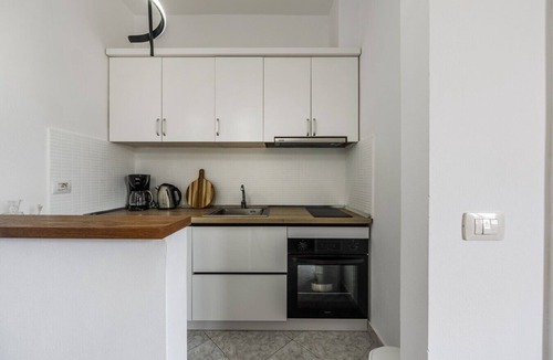 Golem Apartment | 1BR Apartment with Tree Views | Golem by PikHost