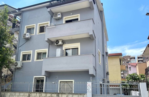 Durres Apartment | 2 Bed Apartment Sleeps 4 with Free Parking