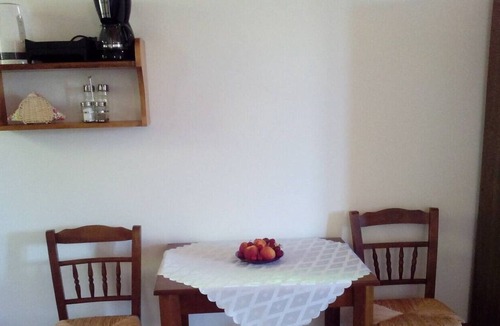 Agios Kirykos Apartment | #2 Drakano rooms, for nature lovers