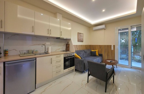 Katerini Apartment | 2 - Marina Apartment by SDR
