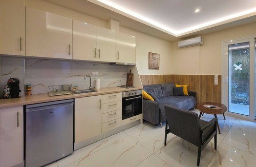 Katerini Apartment | 2 - Marina Apartment by SDR