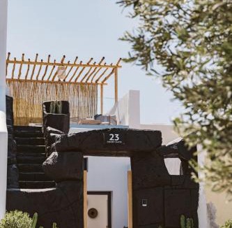 Imerovigli Villa | 23 Smart Suite by The Villa Collector