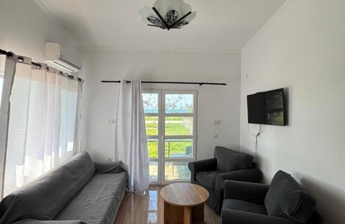 Samothrace House | 2BR Beachfront Home Sea & Mountain View