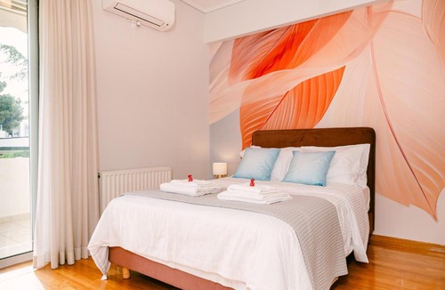 Marousi Apartment | 2BR home with Parking close to YGEIA, Mitera & OAKA