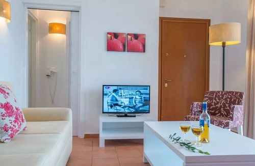 Ieromonachos Hotel | 3 Bedroom Pool Suite Sea View