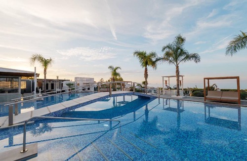 Anissaras House | 320 m² House ∙ 4 bedrooms ∙ 10 guests