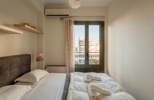 Patras Apartment | 3BD Apartment in the Center - Self check in