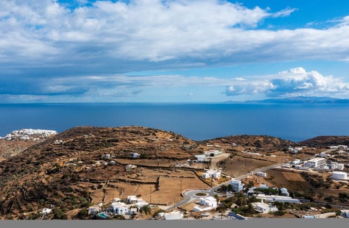 Platis Gialos House | 4 bdrm Villa Vrissi Sifnos