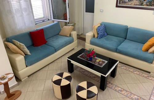 Fier Villa | 4 Bed Villa - Sleeps 9 - Pets - Garden - Parking
