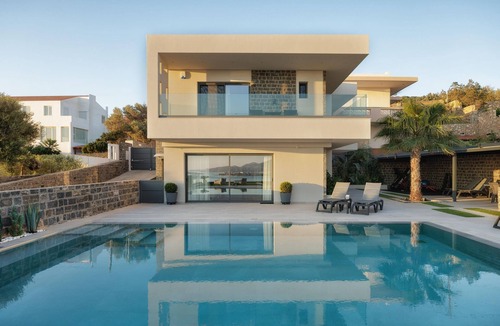 Ammoudara Villa | 4 Bedroom Luxury Villa
