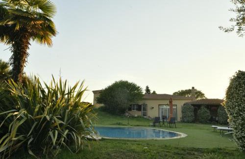 Alexandroupoli Villa | 4 bedroom Luxury Villa with Swimming Pool and Lush Gardens Close to City & Beach