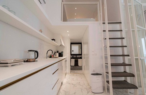 Nea Moudania Apartment | 4 Elemental Living Suites - Wind