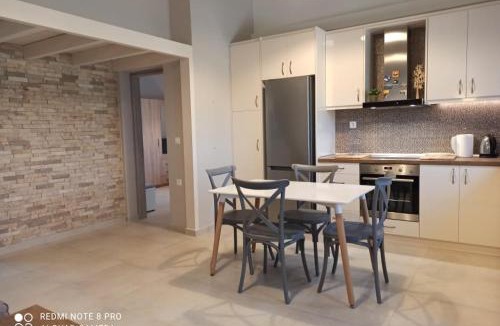 Malevizi House | 4 Seasons House