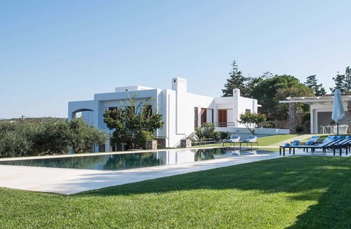 Kounoupidiana Villa | 7 bed, private pool, walk to beach, huge grounds.