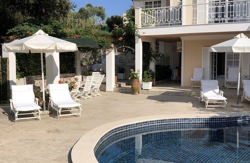 Kanapitsa Villa | 8-Bed Sea View Villa with Pool, Steps to Kanapitsa Beach