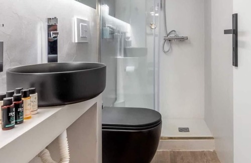 Goudi Apartment | A Central Luxury apt. in Athens