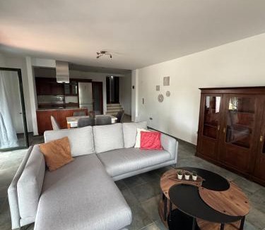 Rafina-Pikermi Apartment | A little paradise