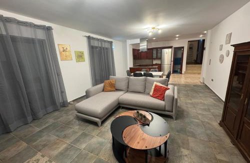 Rafina-Pikermi Apartment | A little paradise