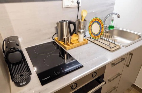 Plaka Apartment | A+ Lux, Athens center, Syntagma! Work or play.