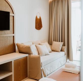 Dhermi Hotel | Abonora Drymades