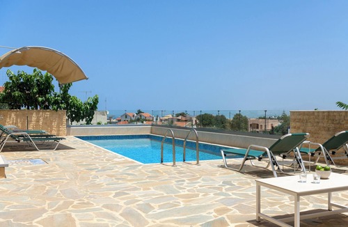 Atsipópoulon Villa | Abrakamus by Forest Villas